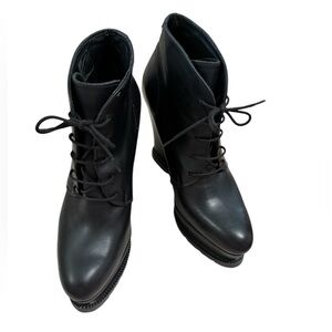 Barbara Bui Black Lace up wedge ankle boots size 38
